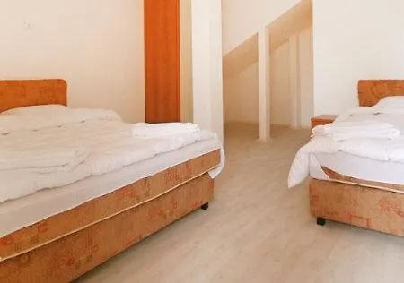 Hotel Skopje 4*